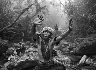 “Sebastião Salgado. Amazônia” alla Fabbrica del Vapore