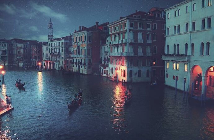 17 giugno, Art Night Venezia