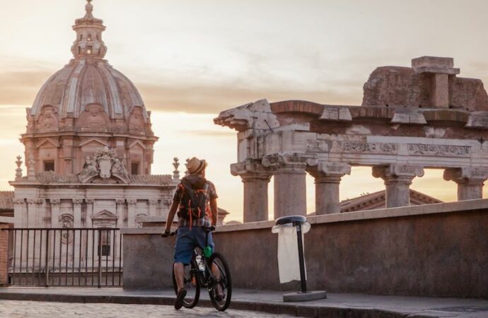 Roma meravigliosa in bici, come in un film